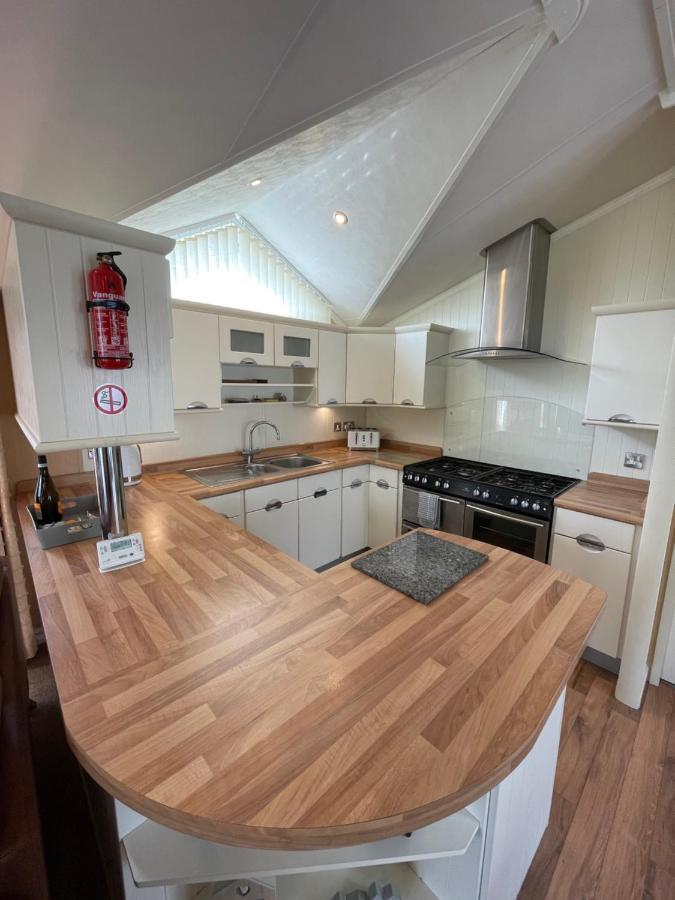 Torrey Pines - 2 Bedroom Hot Tub With Free Golf, No Buggy
