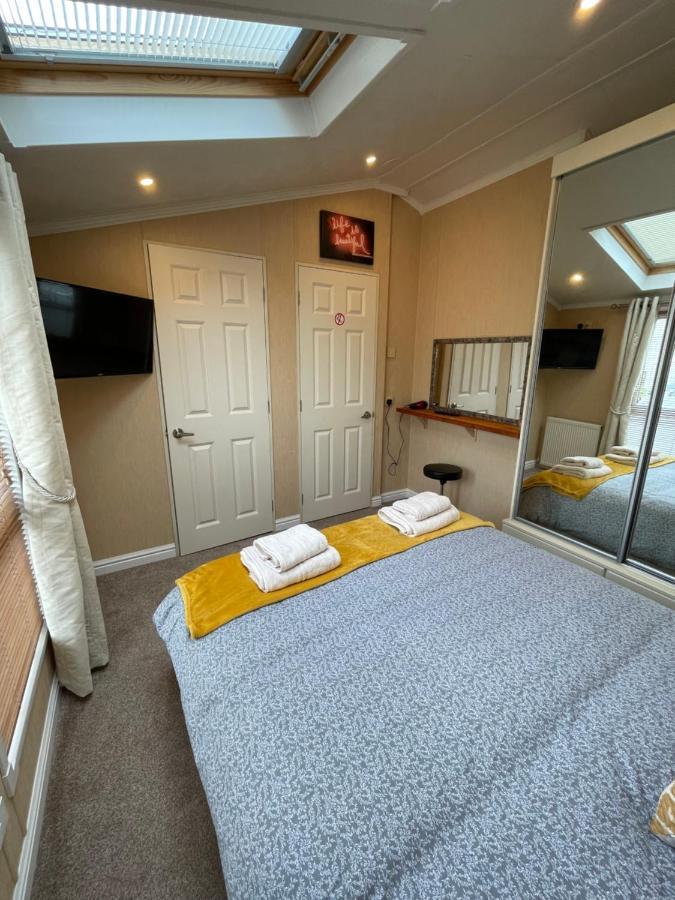 Torrey Pines - 2 Bedroom Hot Tub With Free Golf, No Buggy Swarland