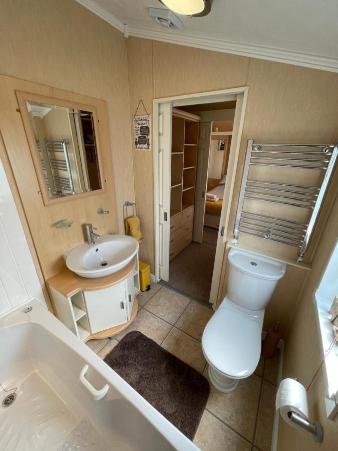 Torrey Pines - 2 Bedroom Hot Tub With Free Golf, No Buggy Villa Swarland